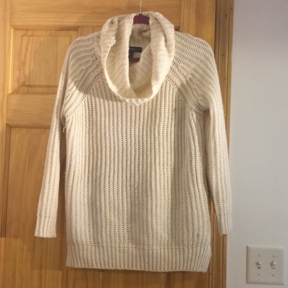 Forever 21 Sweaters - MOVING SALE Big cozy sweater